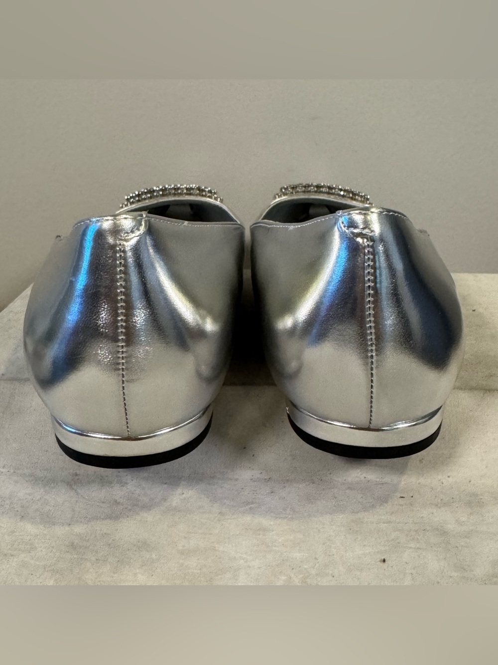 Nine West Silver Pointed Toe Crystal Buckle Flats - Women's, size 9.5, NWOT - Picture 6 of 10